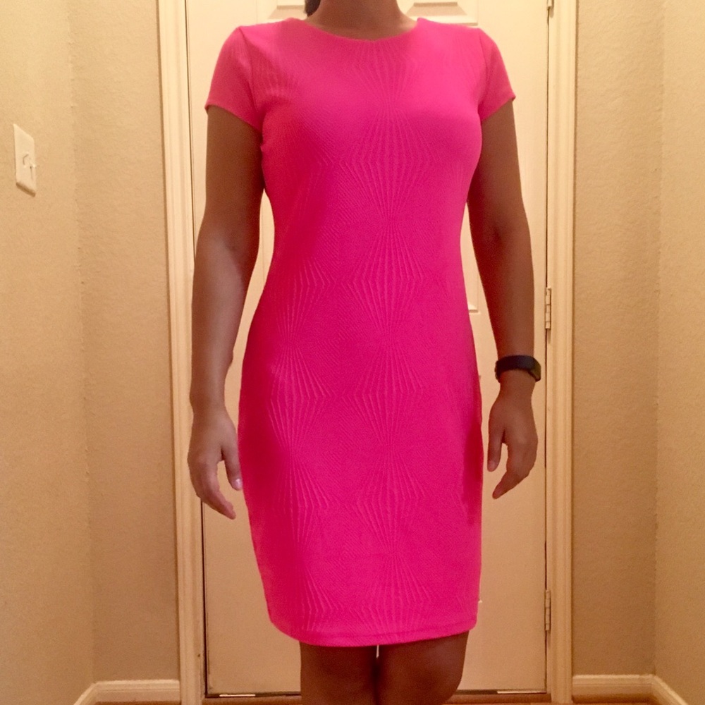 EUC Gianni Bini Dress in Hot Pink -Sz L